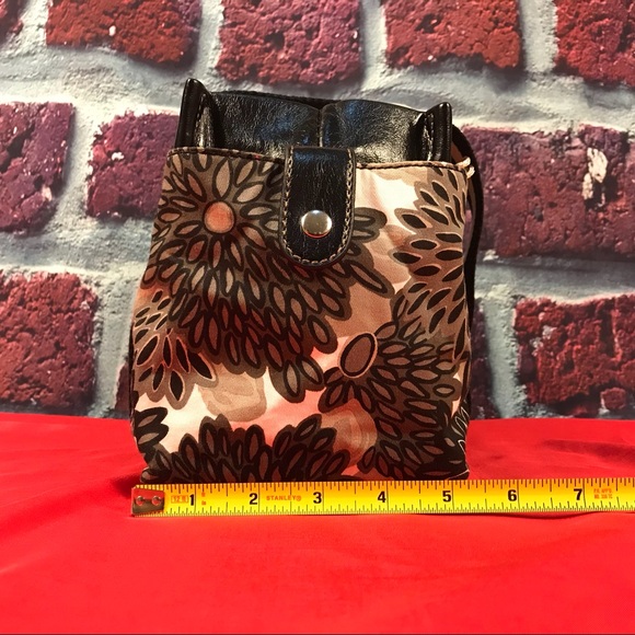 Tommy Hilfiger Handbag - Picture 5 of 6